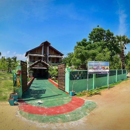 Neem Garden Guest House Батикалоа Екстериор снимка