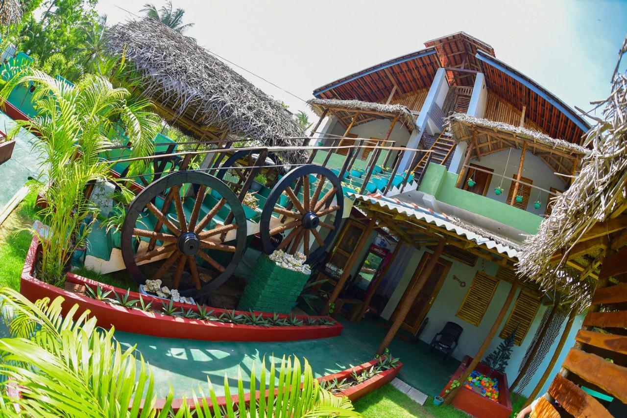 Neem Garden Guest House Батикалоа Екстериор снимка