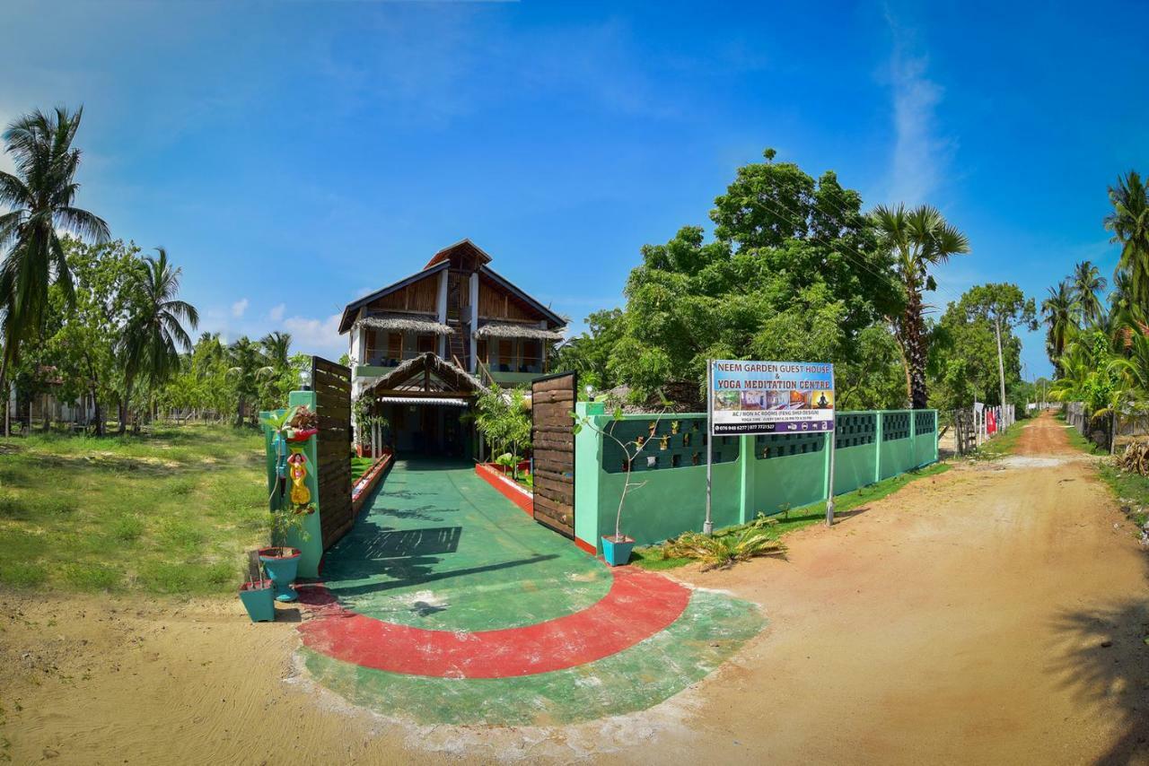 Neem Garden Guest House Батикалоа Екстериор снимка