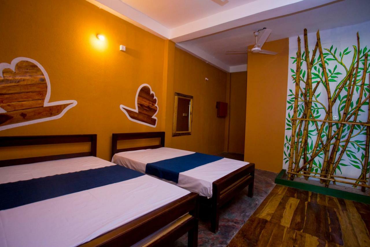 Neem Garden Guest House Батикалоа Стая снимка