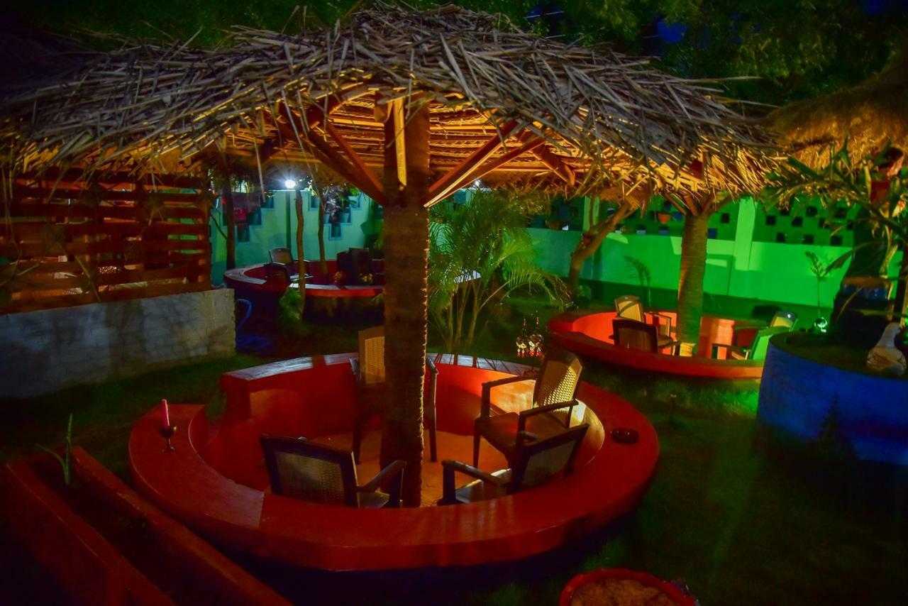 Neem Garden Guest House Батикалоа Екстериор снимка