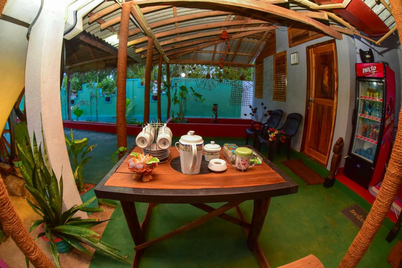 Neem Garden Guest House Батикалоа Екстериор снимка