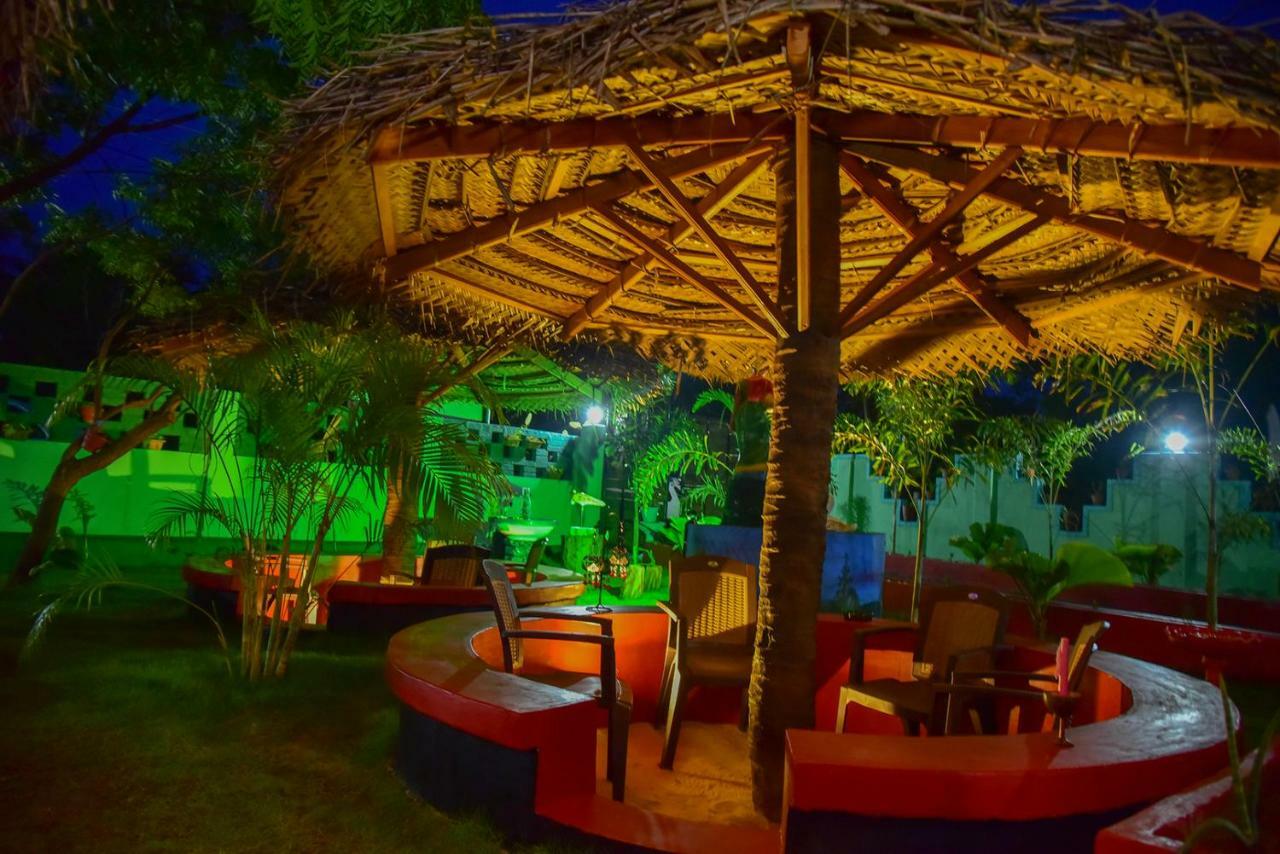 Neem Garden Guest House Батикалоа Екстериор снимка