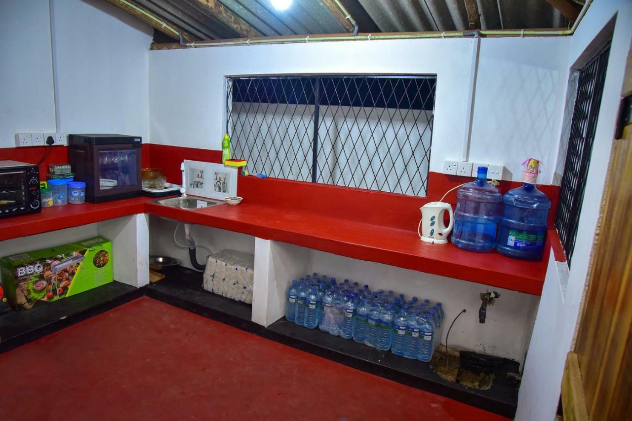 Neem Garden Guest House Батикалоа Екстериор снимка