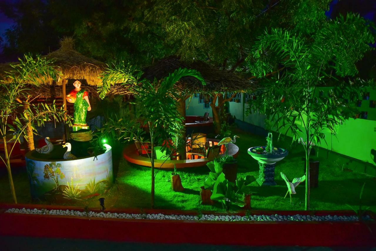 Neem Garden Guest House Батикалоа Екстериор снимка